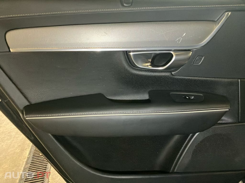 Volvo V90 2.0 T8 R-Design AWD Geartronic