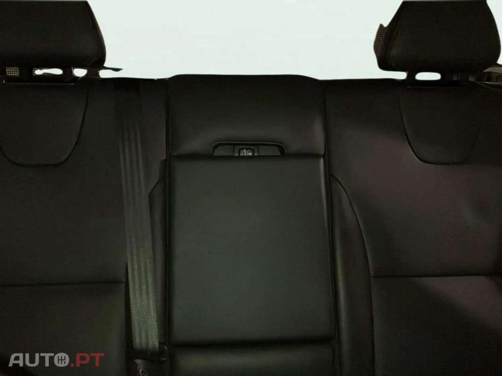 Volvo XC60 2.0 D4 Momentum Plus Geartronic