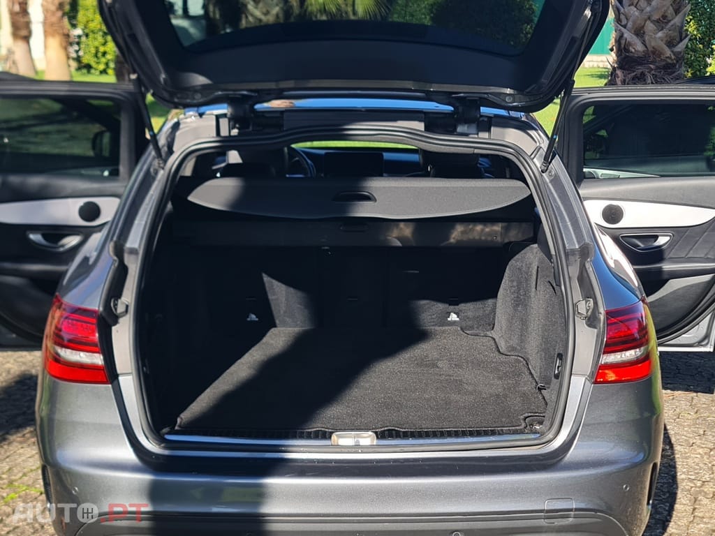 Mercedes-Benz C 220 d AMG Line