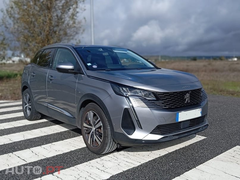 Peugeot 3008 Plug-In Hybrid 225 e-EAT8 Allure Pack