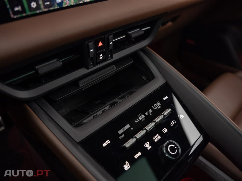 Porsche Macan Electric 4