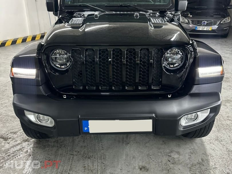Jeep Wrangler Sahara Unilimited