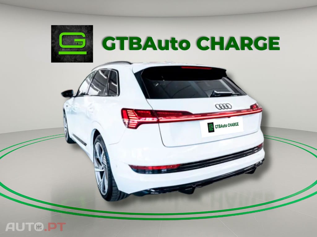 Audi E-Tron I.V.A DEDUTIVEL 55 S LINE BLACK 