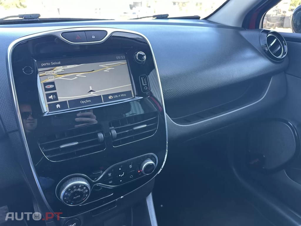 Renault Clio Sport Tourer TCe 120 EDC GT