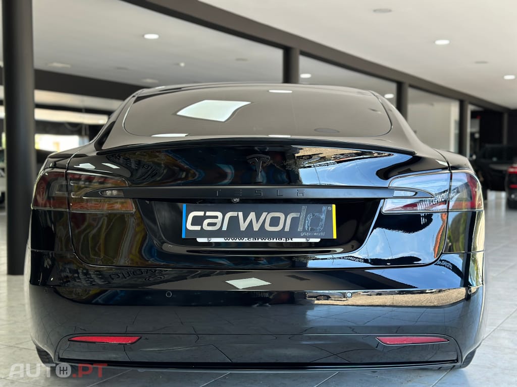 Tesla Model S Standard Range