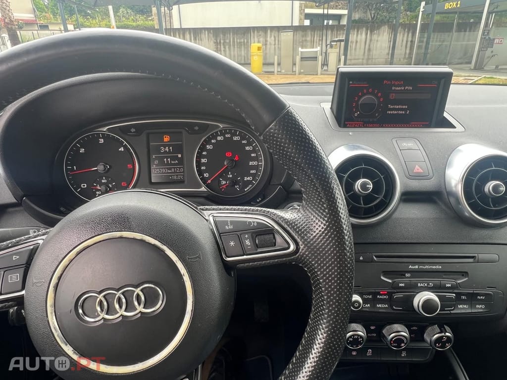 Audi A1 1.6 TDi S-line