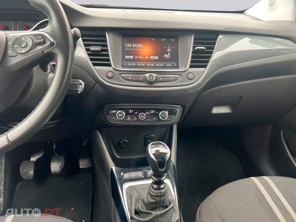 Opel Crossland  1.2 T Design Tech