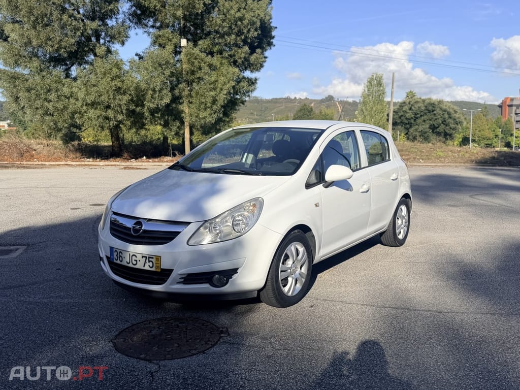Opel Corsa 1.2 Enjoy