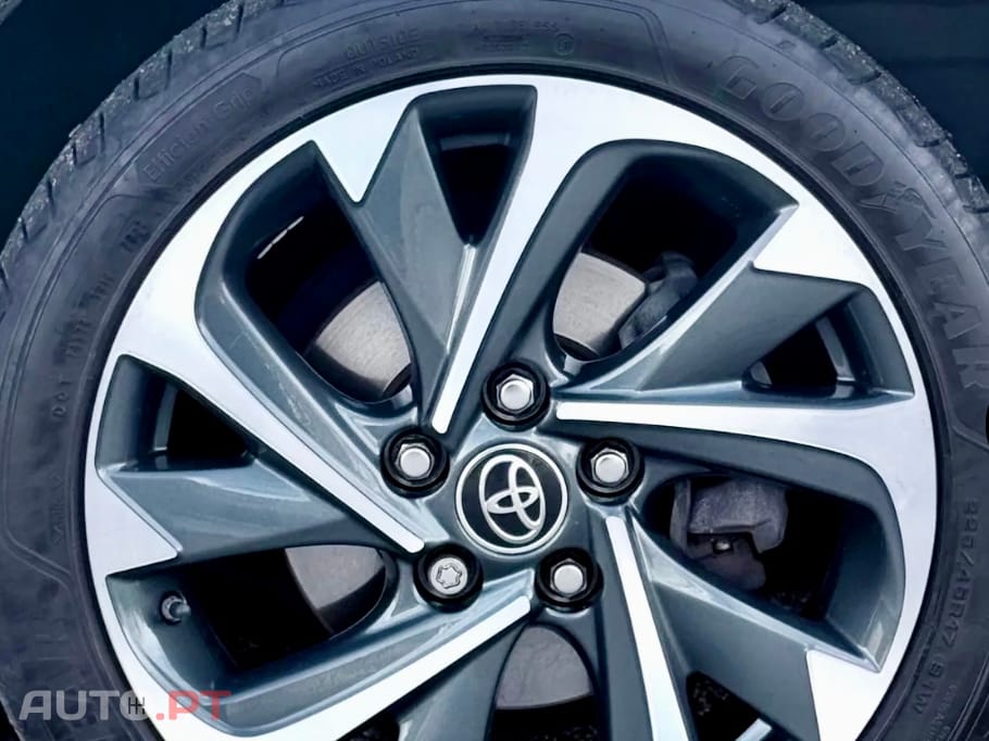 Toyota Auris Touring Sports Confort P. Sports