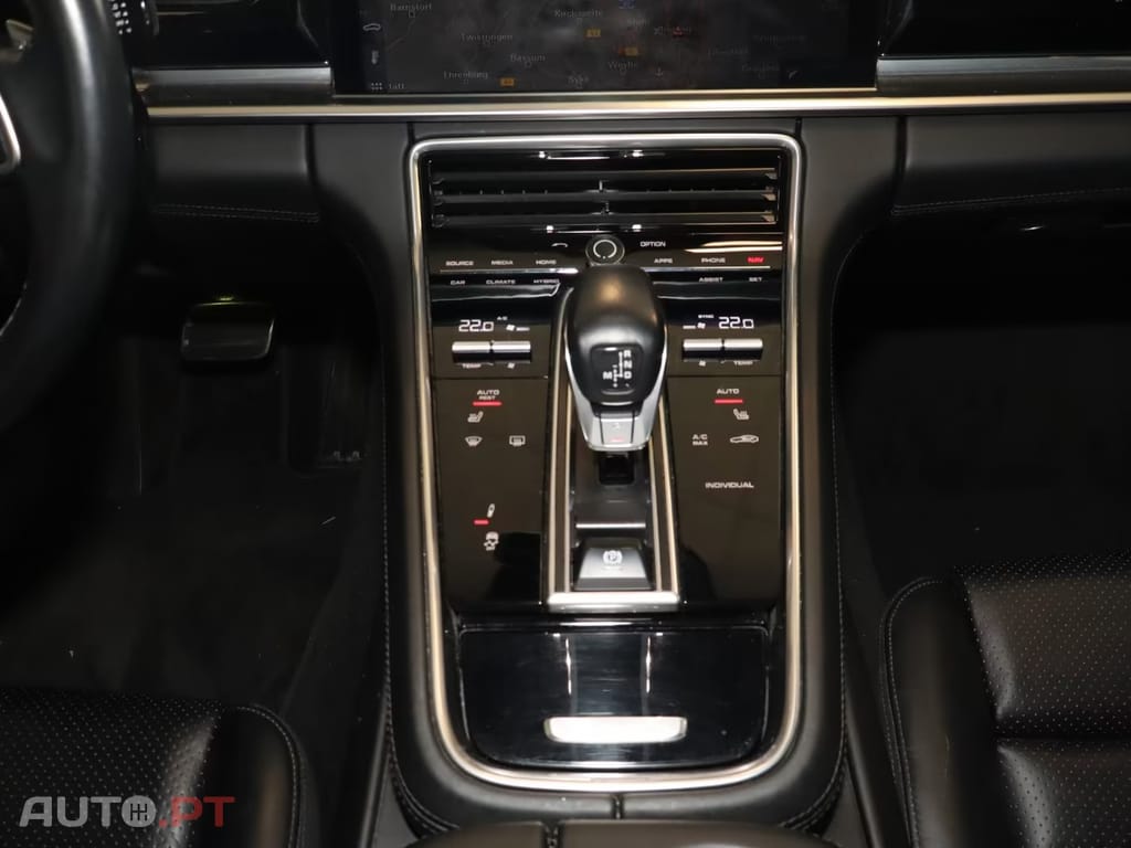 Porsche Panamera 4 E-Hybrid