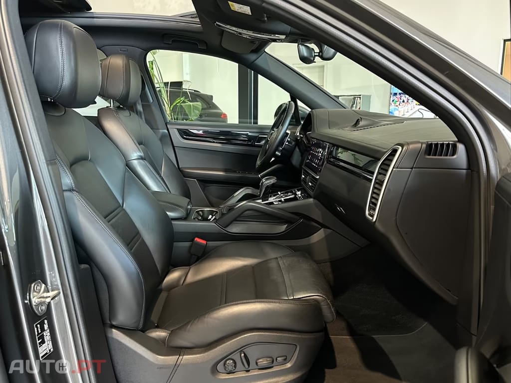 Porsche Cayenne E-Hybrid Bose