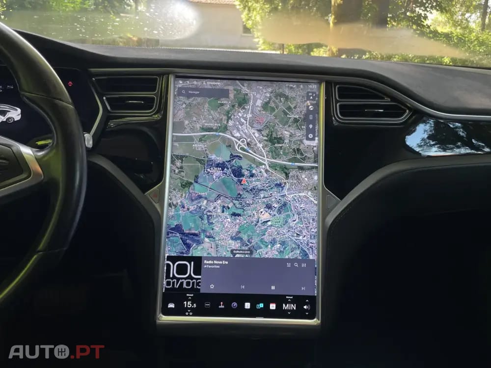 Tesla Model S 90D