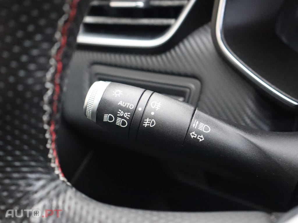 Renault Clio 1.0 TCe RS Line