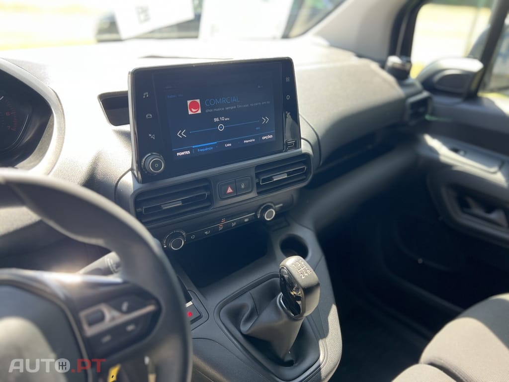 Peugeot Partner 1.5 BlueHDi Pemium Longa