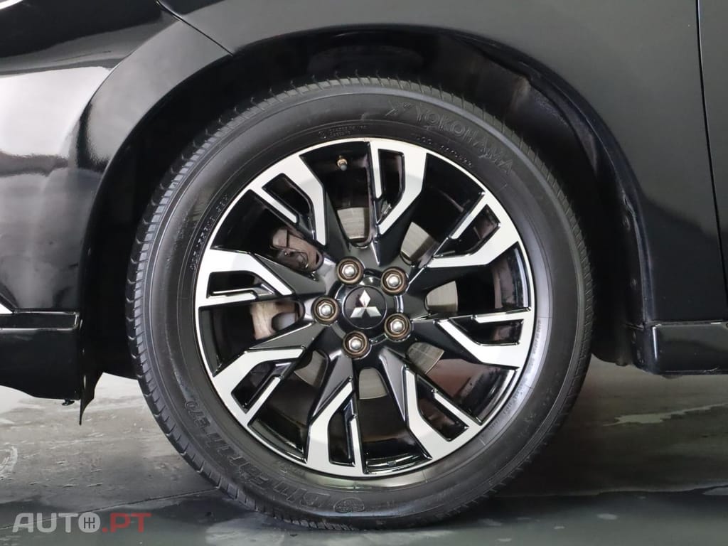 Mitsubishi Outlander 2.0 Mivec PHEV Intense Navi