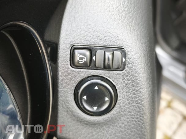 Nissan Qashqai 1.3 DIG-T N-Connecta J18 Led