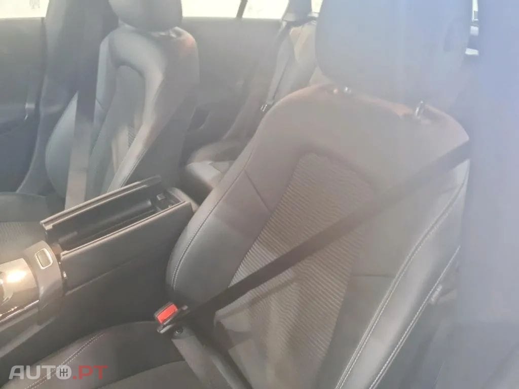 Mercedes-Benz CLA 250 e Shooting Brake Style Plus