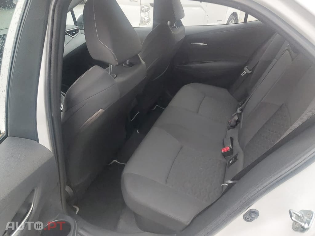 Toyota Corolla 1.8 Hybrid Comfort