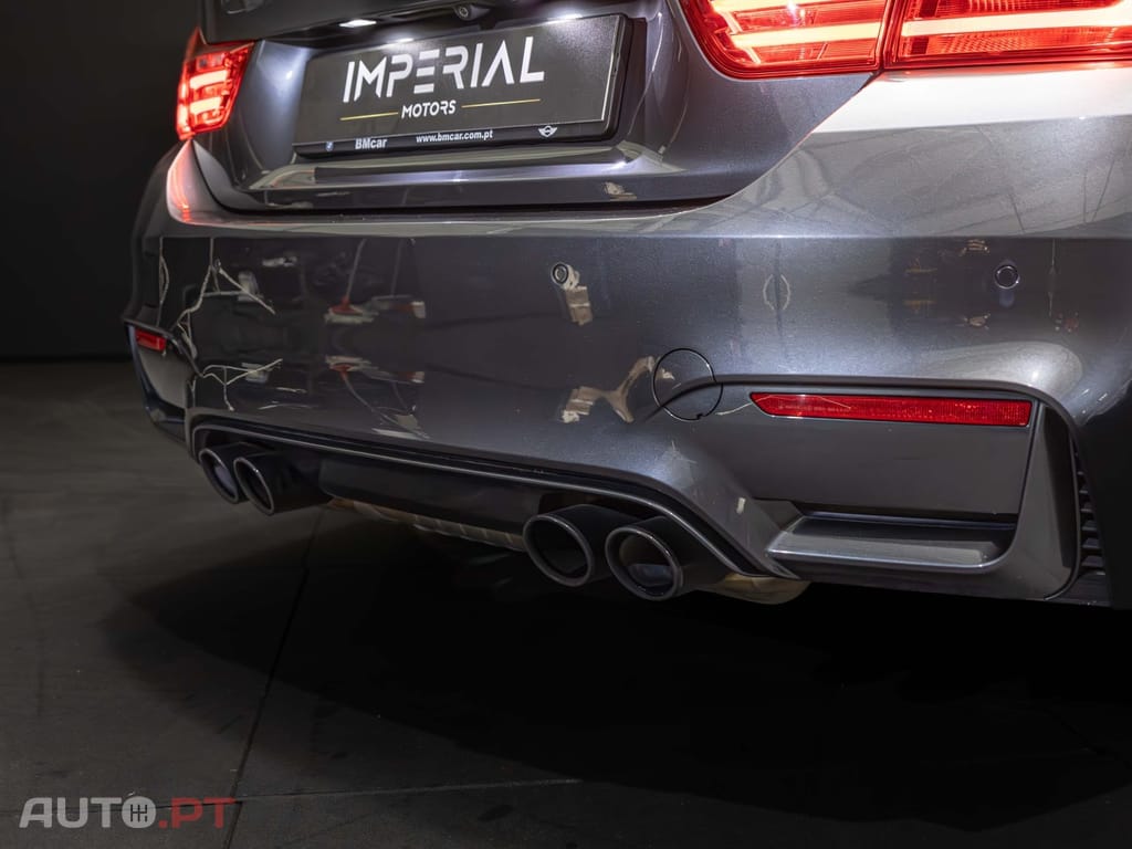 BMW M4 Auto