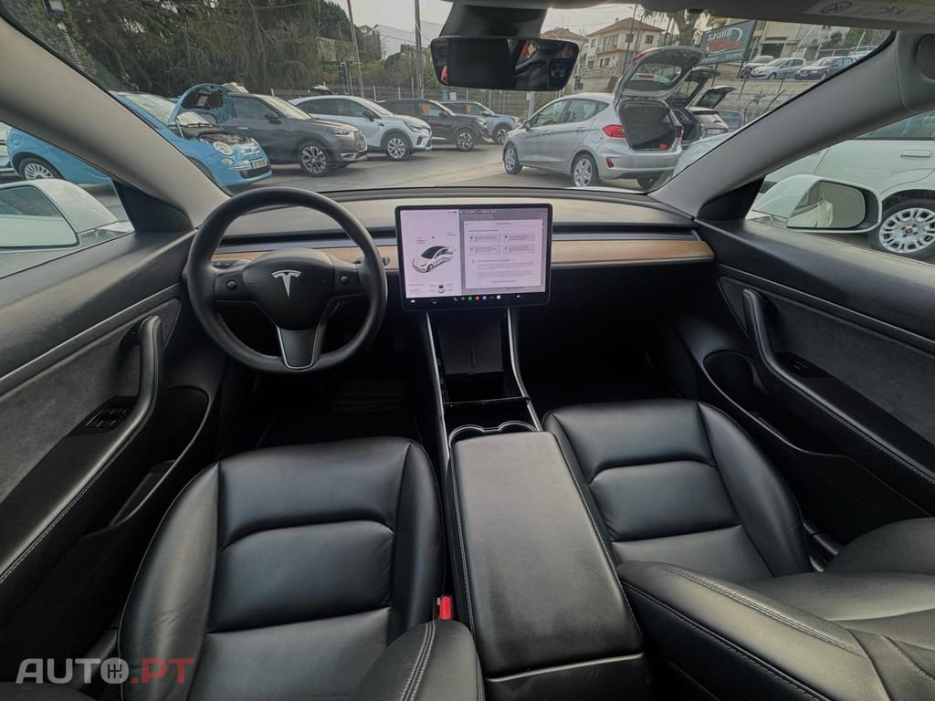 Tesla Model 3 Standard Range Plus RWD