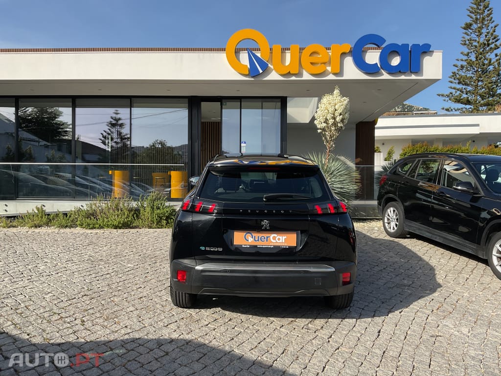 Peugeot E-2008 50 kWh Active