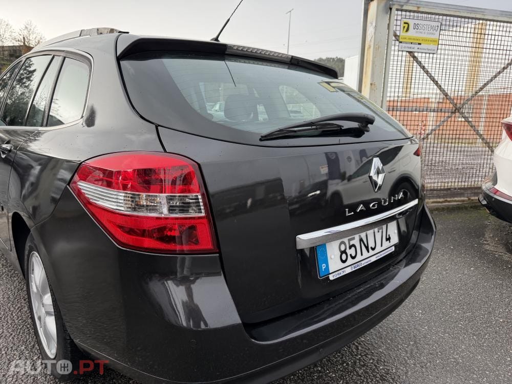 Renault Laguna Break Outro