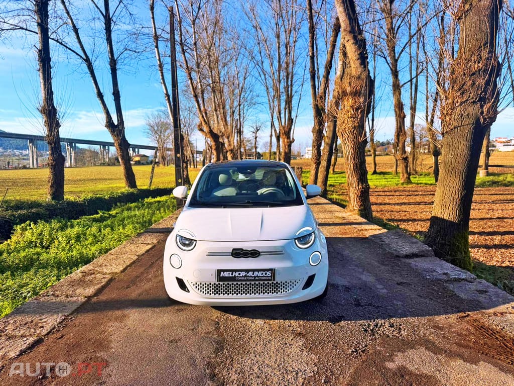 Fiat 500e La Prima