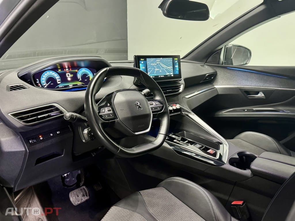 Peugeot 3008 1.6 Hybrid Allure e-EAT8