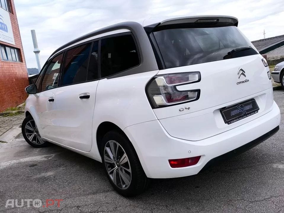 Citroën C4 Grand Picasso 1.6 BlueHDi Exclusive EAT6 — fotografia 4