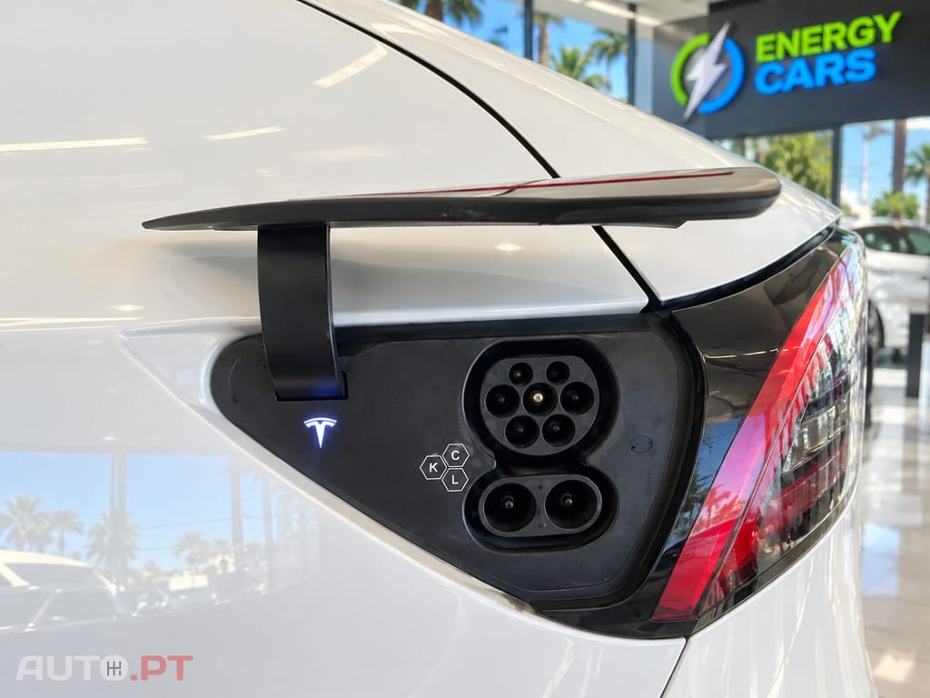 Tesla Model Y Long Range Tração Integral