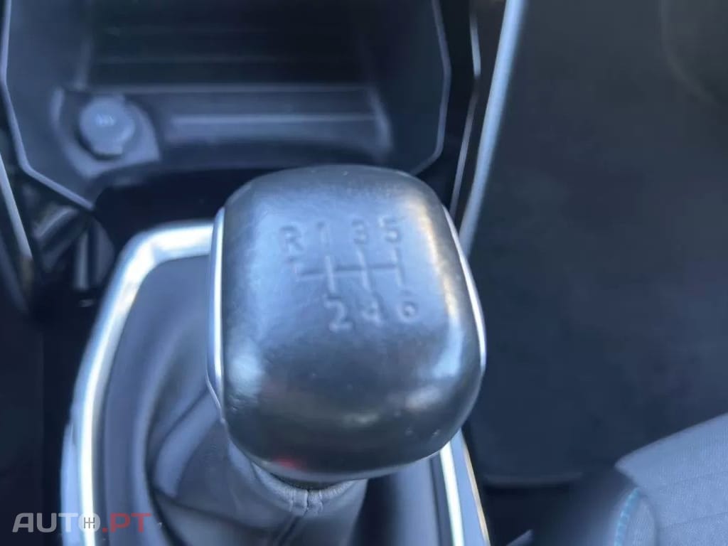 Peugeot 2008 1.2 PureTech Allure Pack