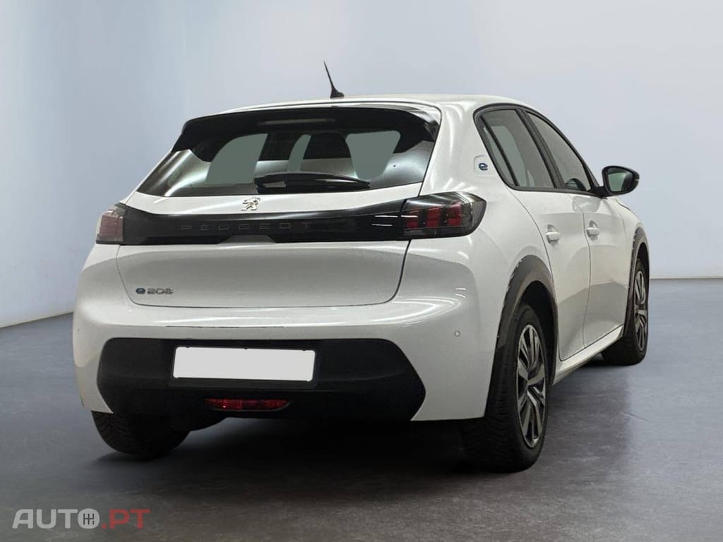 Peugeot E-208 50 kWh Active Pack