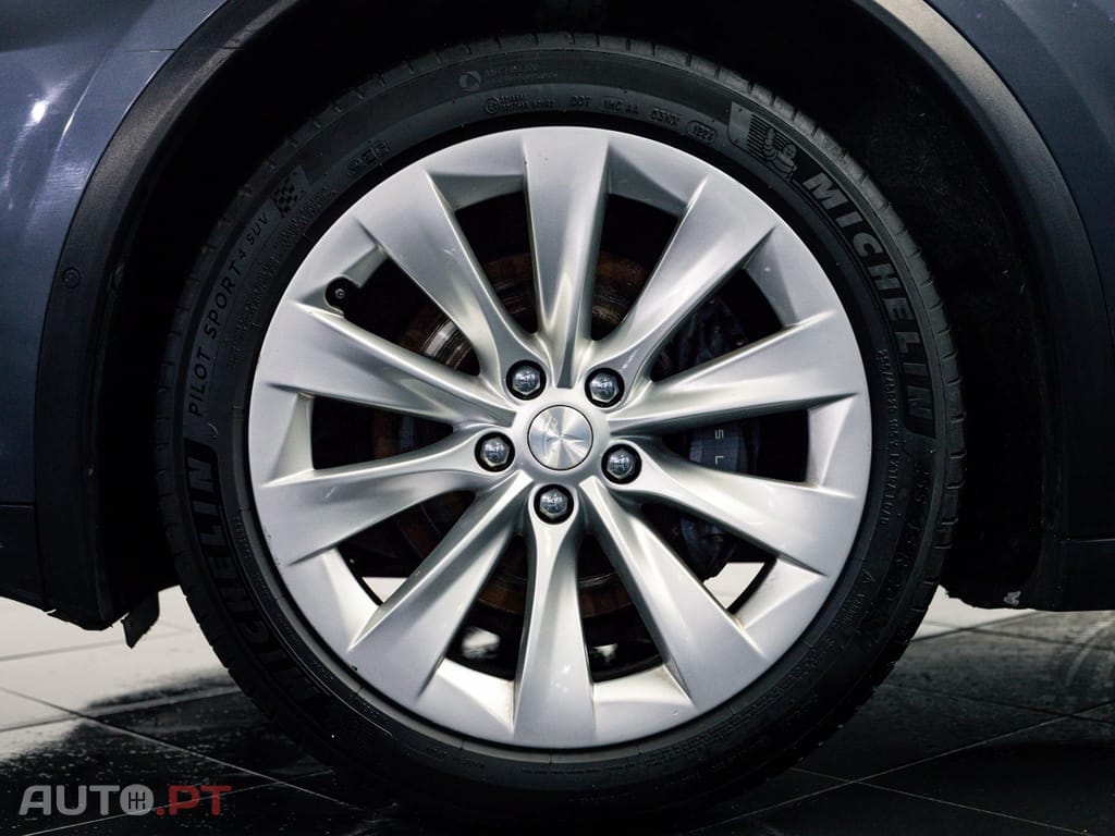 Tesla Model X 100 kWh Long Range AWD