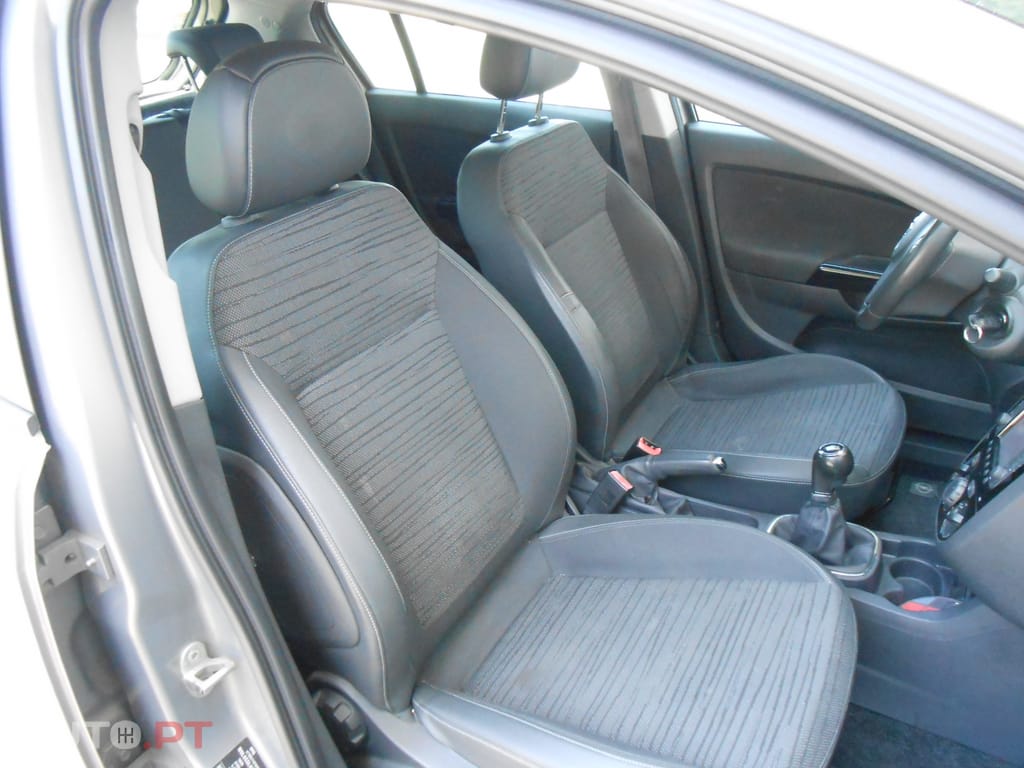 Opel Corsa 1.3 CDTI - GPS
