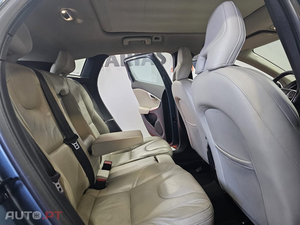 Volvo V40 1.6 D2 Momentum