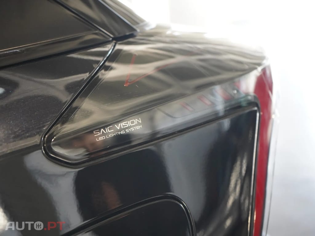 MG MG4 64 kWh Luxury