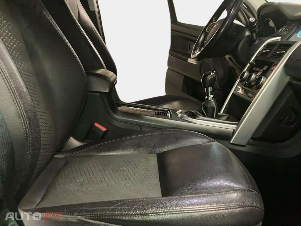 Land Rover Discovery Sport 2.0 TD4 SE