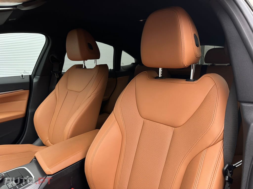 BMW i4 eDrive40 Pack Desportivo M Pro