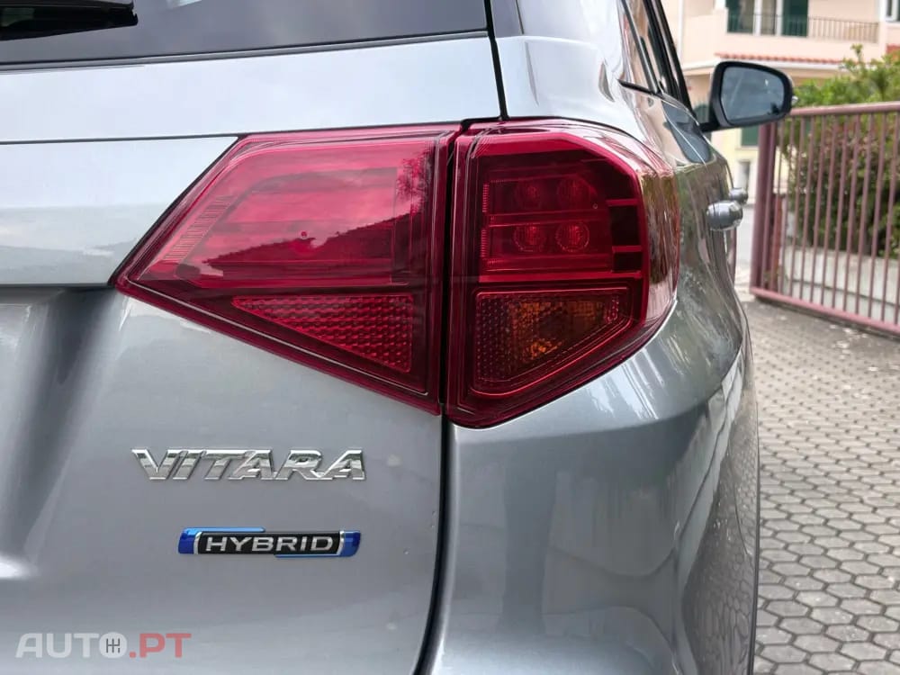 Suzuki Vitara 1.5L AGS GLX Strong Hybrid