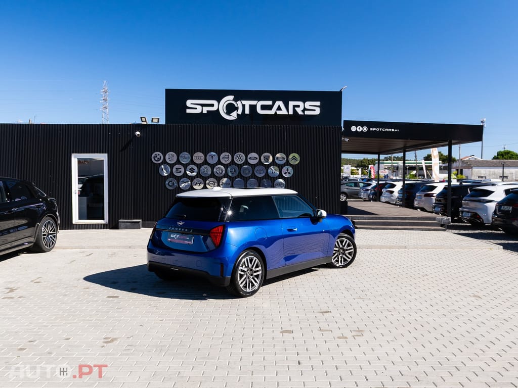 MINI Cooper SE Classic M