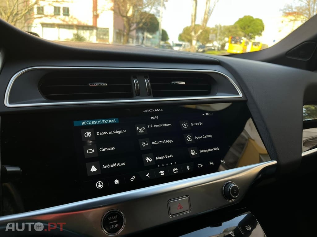 Jaguar I-Pace EV400 AWD HSE