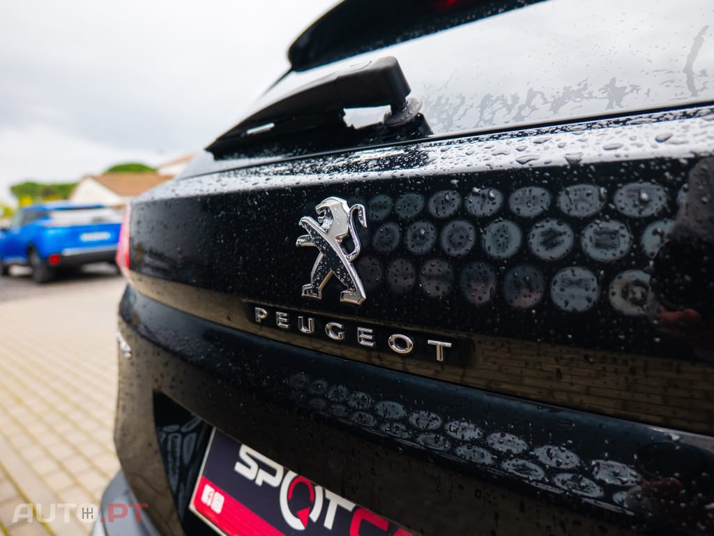 Peugeot 3008 1.6 Hybrid GT e-EAT8