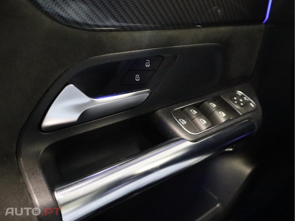 Mercedes-Benz GLA 250 e AMG LINE