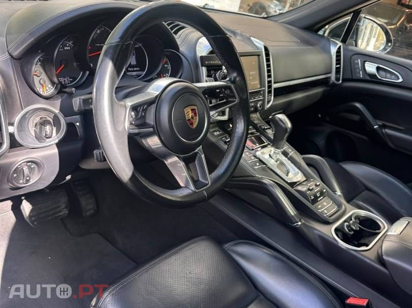 Porsche Cayenne Platinum Edition