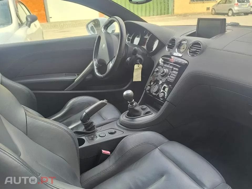 Peugeot RCZ  1 6 155 Thp Onyx