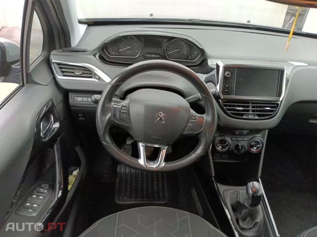 Peugeot 2008 1.5 BlueHDi Active