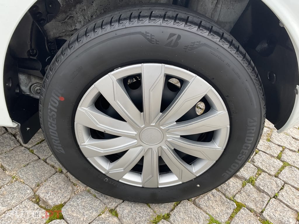 Dacia Sandero 1.0 ECO-G Essential Bi-Fuel