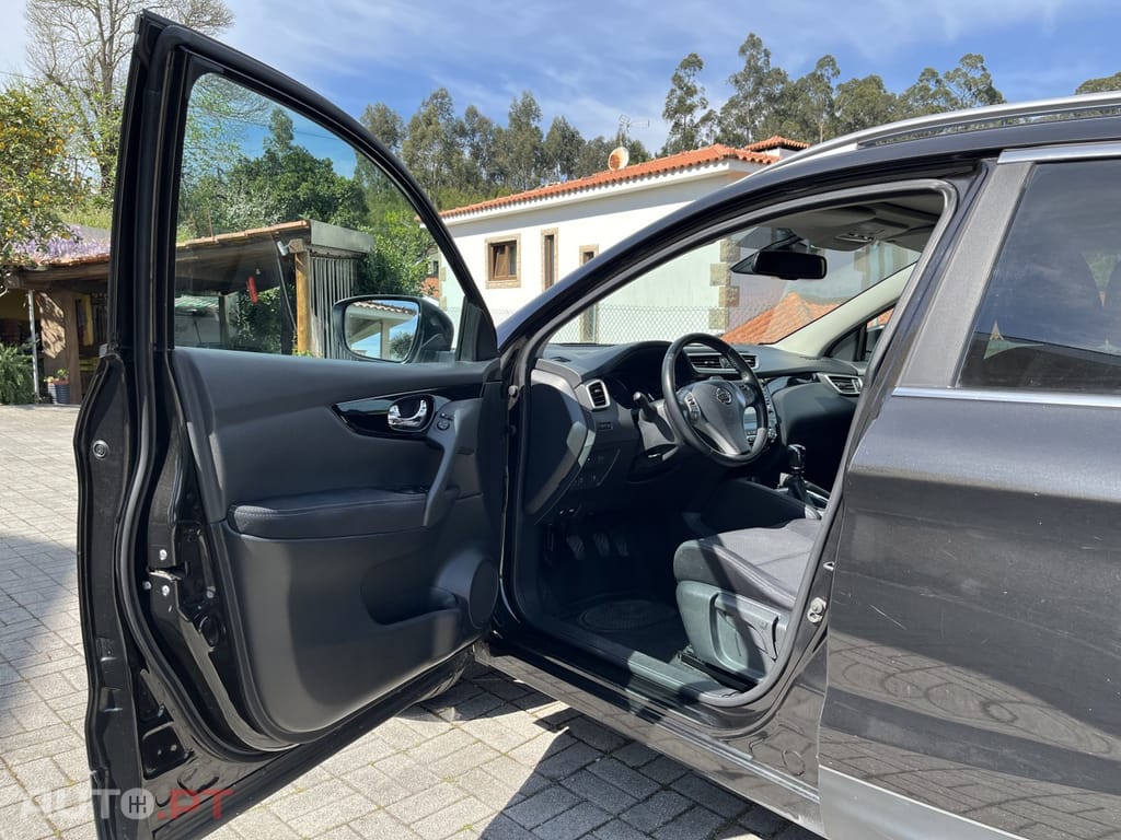 Nissan Qashqai 1.5 dCi N-Connecta 18 RS+PS