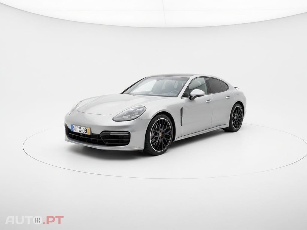 Porsche Panamera 4 E-Hybrid Platinum Edition