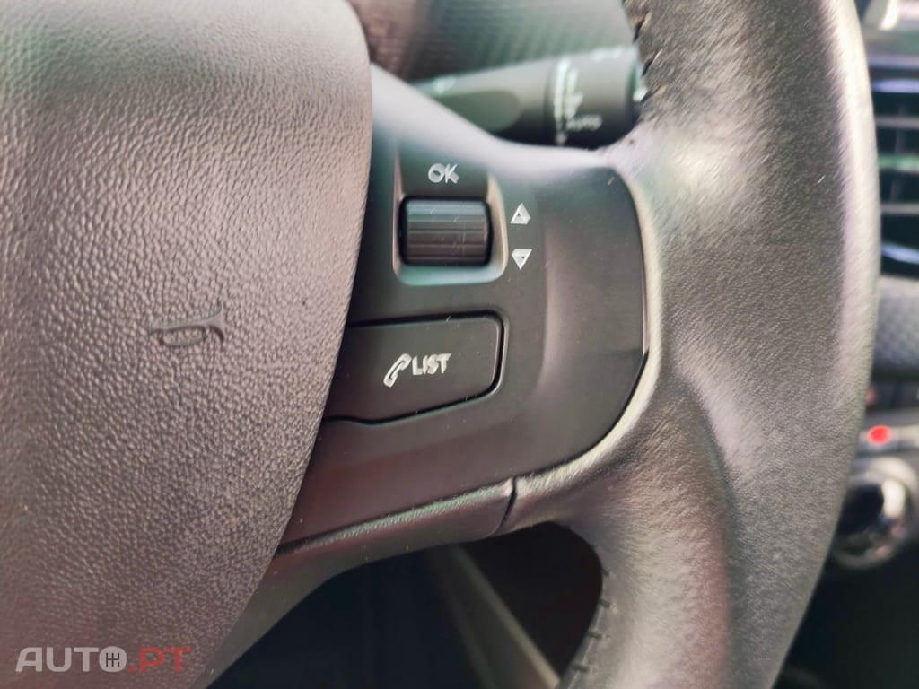 Peugeot 2008 1.2 PureTech Style